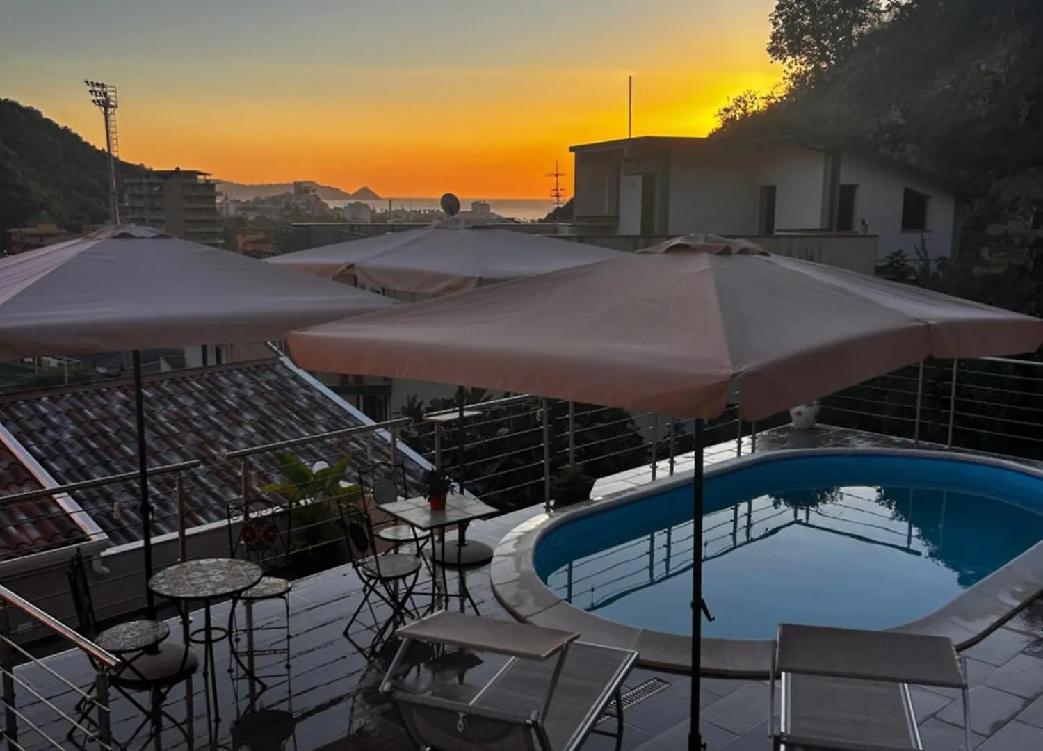 Suite Spa Townhouse Piraino Brolo 0*,  Italien