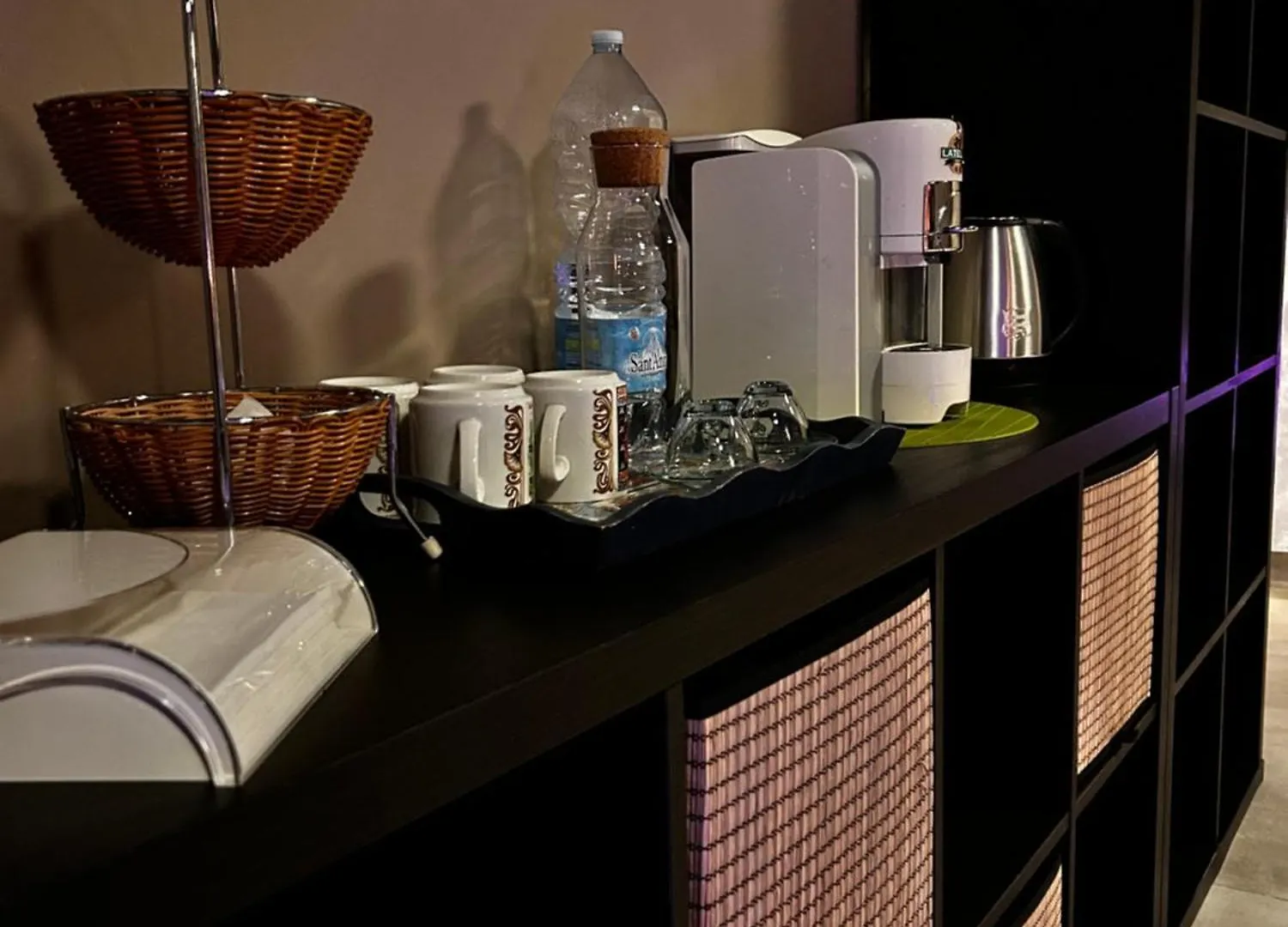 Suite Spa Townhouse Piraino Brolo Bed & Breakfast