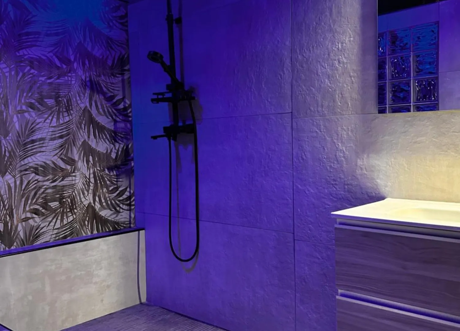 Suite Spa Townhouse Piraino Brolo Bed & Breakfast