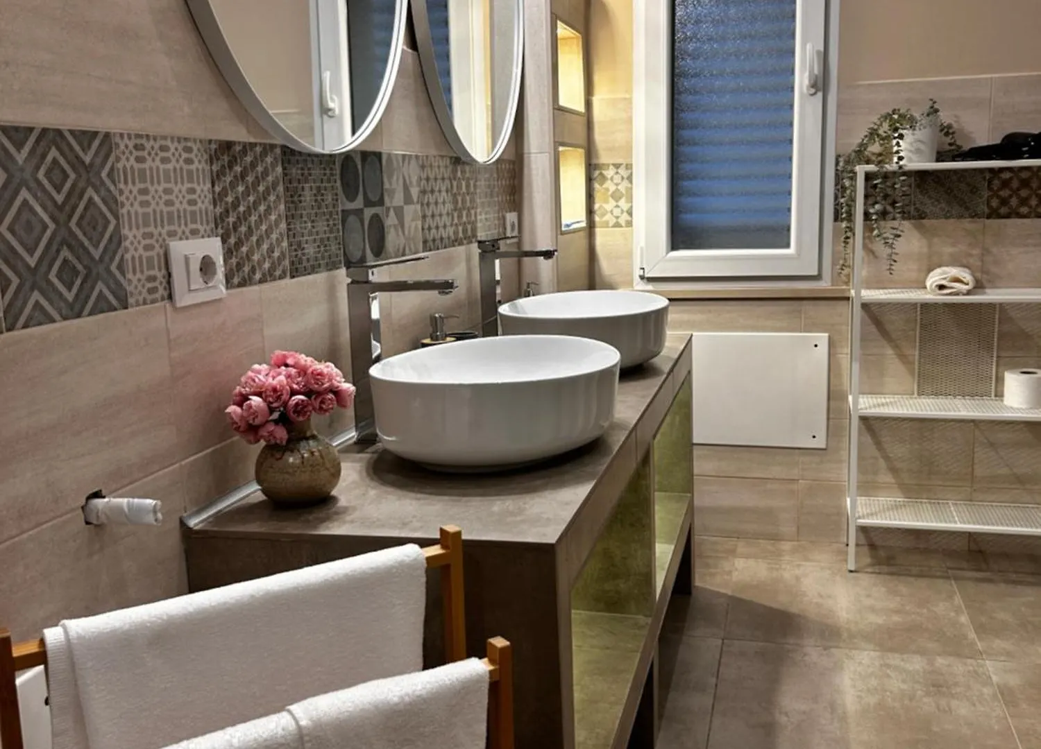 Suite Spa Townhouse Piraino Brolo Bed & Breakfast