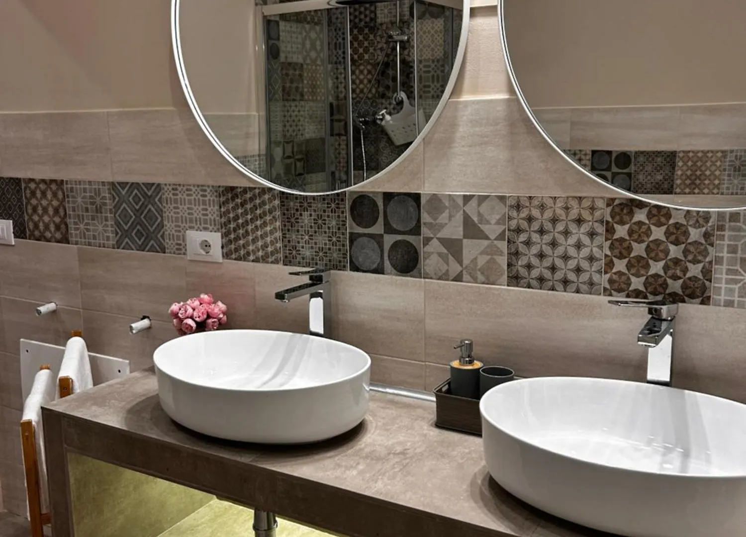 Bed & Breakfast Suite Spa Townhouse Piraino Brolo