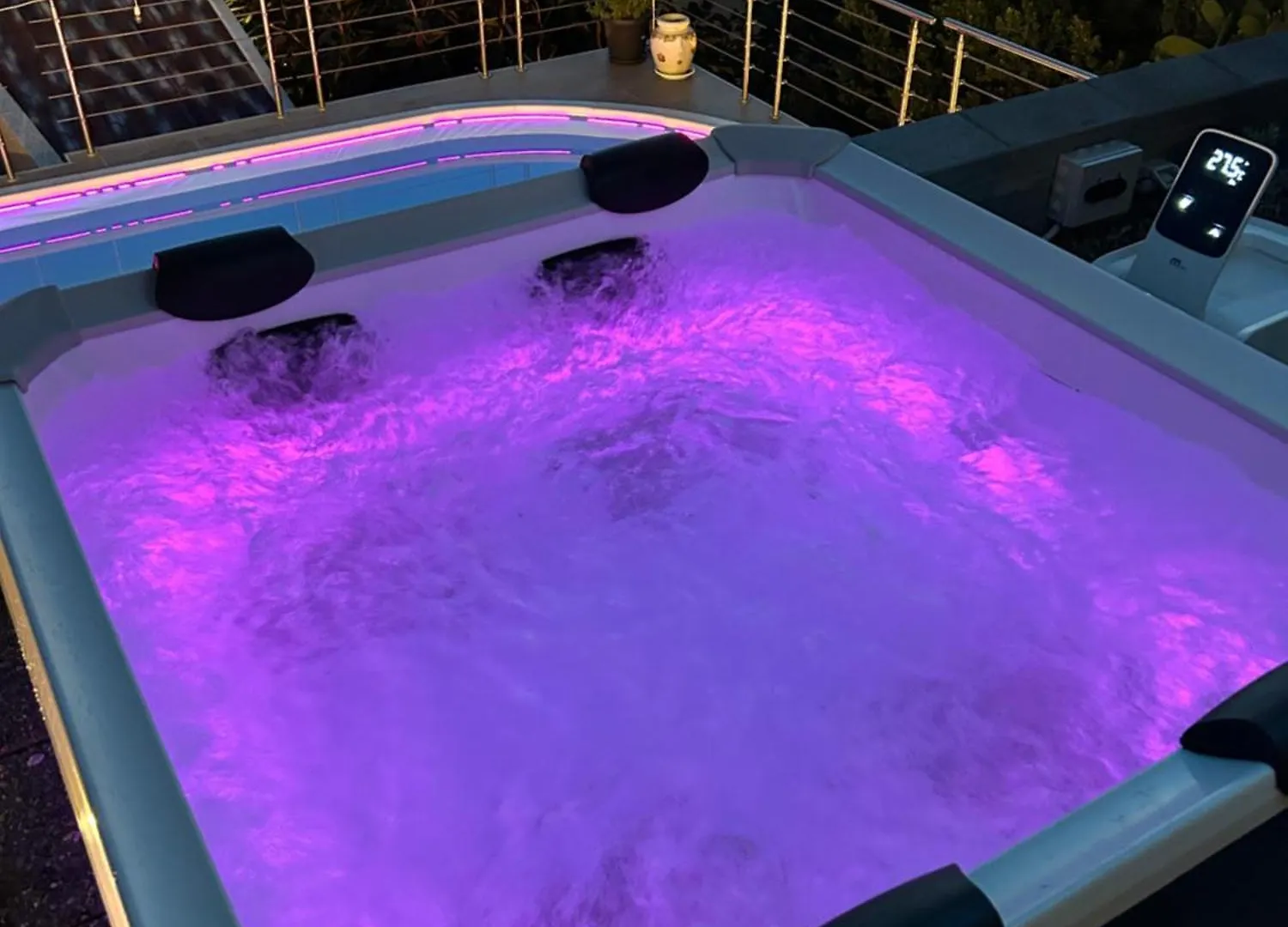 ברולו Suite Spa Townhouse Piraino לינה וארוחת בוקר